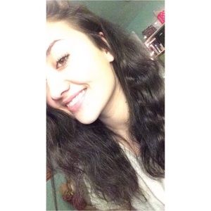Meet your Posher, Ema